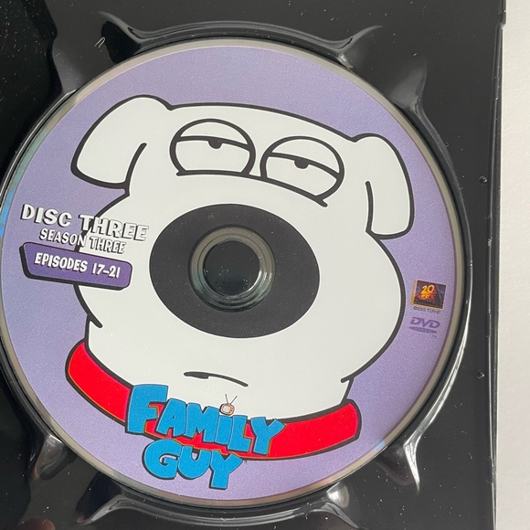 Family Guy Volume 2 Season 3 Three Pack of DVDs - Picture 12 of 16
